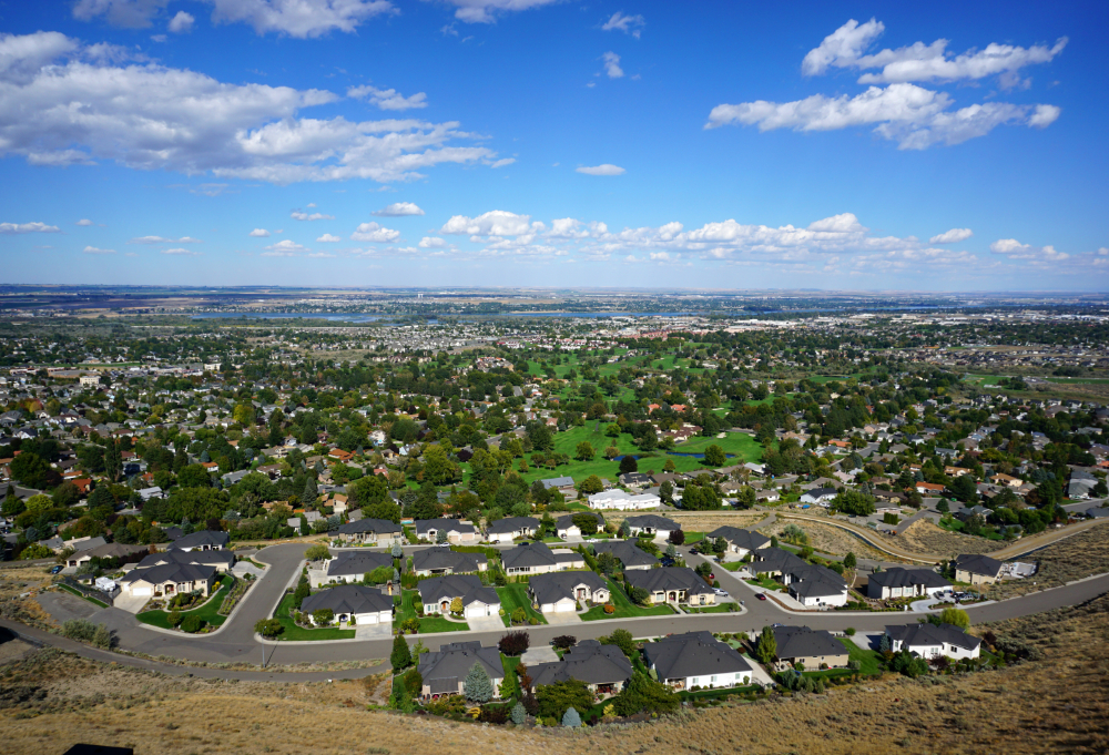 The Honest Newcomer’s Guide to Living in Kennewick, WA: What No One Tells You Before You Move